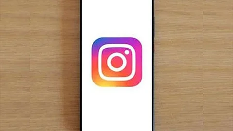 Wondering why that reel/DM was not delivered? Here's the story of #InstagramDown