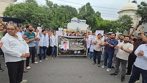 The strike, which has seen full participation from resident doctors, continues to gain support, spreading across Rajasthan and beyond
