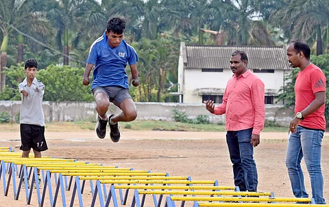 Mahesh and Dinesh train with all their might | A Raja Chidambaram