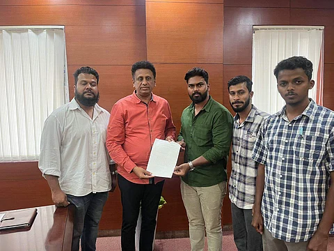 Student activists with Higher Education Minister Dr MC Sudhakar | (Picture: Sourced)
