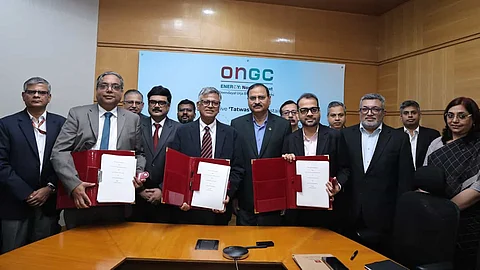 Alt="ONGC RIL BP"