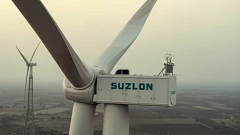 Alt="Suzlon"