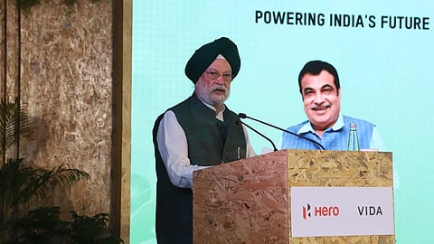 Alt="Hardeep Singh Puri"