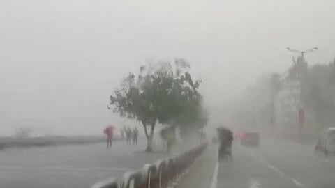 Unseasonal Rains Lash Parts of Maharashtra, Bring Relief and Disruption