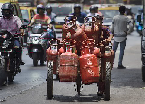 LPG Cylinder Price : Change in Domestic LPG Subsidy Formula? Possibility of Gas Cylinder Price Increase
