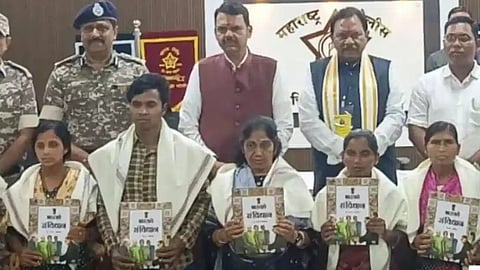 Gadchiroli : 12 Naxalites Surrender Before CM Devendra Fadnavis