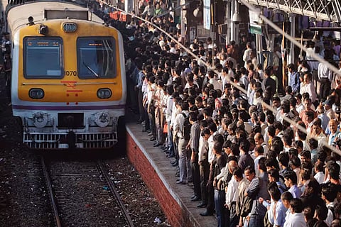 Mumbai Local Train Safety: Automatic Door Closing System to Be Implemented After Diva-Mumbra Accident
