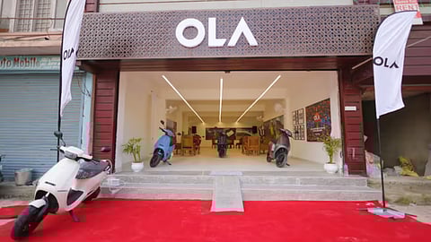 Ola Electric's Maharashtra Showrooms Face Closure Over Unregistered Vehicles