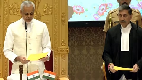 Took Oath in Sanskrit, Now Responsibility of Maharashtra on Acharya Devvrat