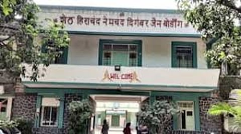 Shinde in Action Mode in Jain Boarding Case, Advised Dhangekar on 'Grand Alliance Unity'