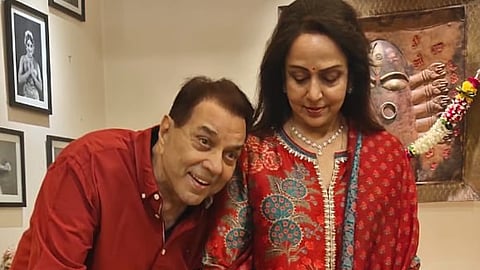 "He was very..." Hema Malini's emotional reaction after Dharmendra's passing