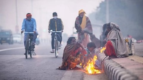 North India Freezes; Blanket of Snow in the Hills, Life Disrupted