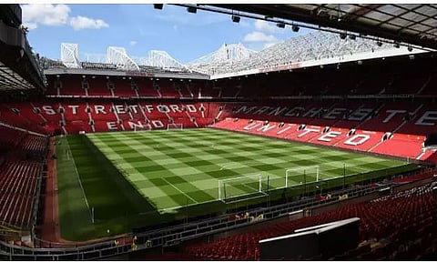 Manchester United urge fans to stay away from stadiums