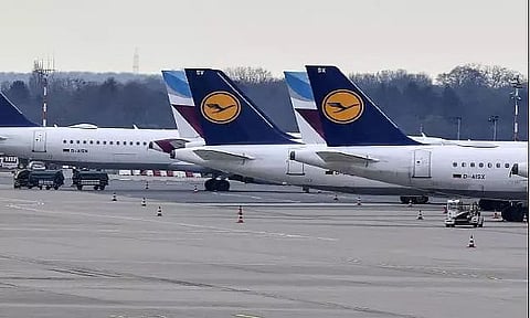 Lufthansa accepts German government's rescue package