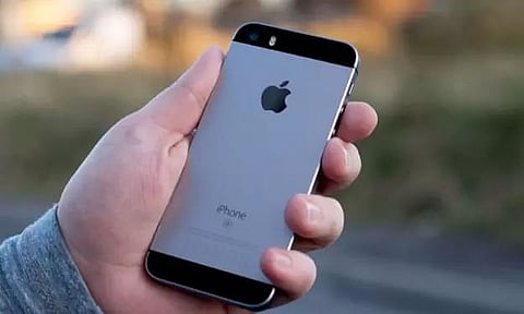 Apple logs 75.6% market share in India premium segment