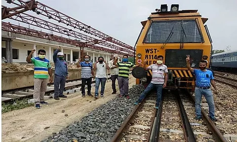 NFRMU observes 'Black Day' to protest against Modi government's policy