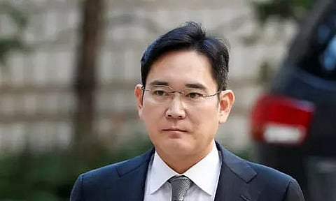 Samsung heir Lee Jae-yong attends arrest warrant hearing