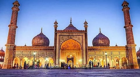 Jama Masjid may close again in view of spike in coronavirus cases