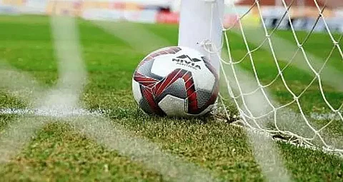 25,000 soccer fans flock back for Partizan Belgrade derby amidst COVID-19