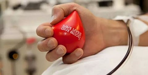 Donate blood, save the lives of 4 people