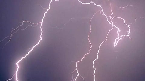 Massive lightning storm kills six cattle in Algapur Part III