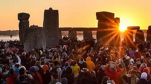 Summer solstice revellers urged not to go to Stonehenge