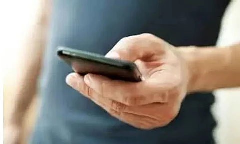 Can non-Chinese mobile brands leverage current consumer sentiment in India?