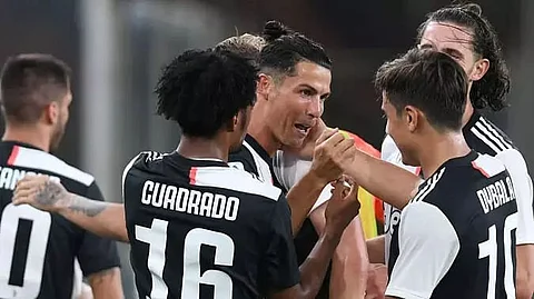 Serie A: Juventus dominated Genoa 3-1, Lazio in title race