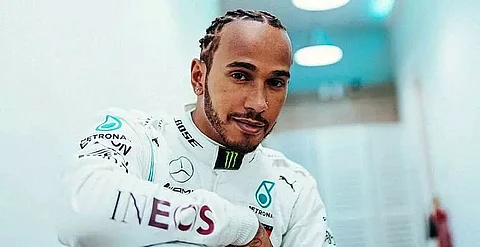 Lewis Hamilton unveils new helmet in support of 'BLM' movement