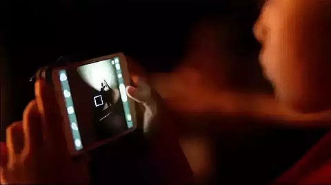 '65% children became device addictive: Sample Survey