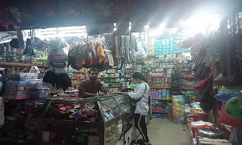 Social distancing goes for a toss in Itanagar and Naharlagun markets