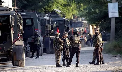 Trooper injured by militants in Kashmir IED blast