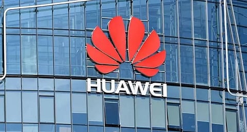Huawei patents smartphone with attachable zoom lens