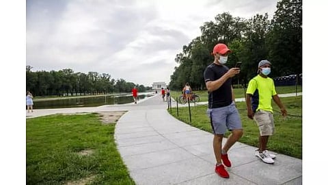 Mask-wearing key to US economic recovery: Fed official