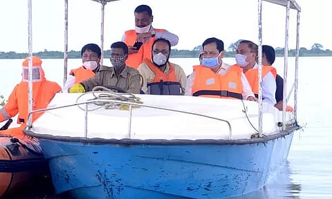 CM Sarbananda Sonowal visits flood-hit Kaziranga National Park
