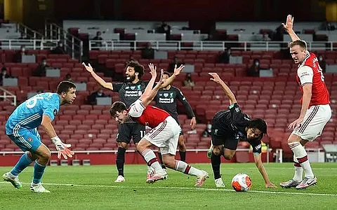 Arsenal beat Liverpool; Kane goes past 200 club goals