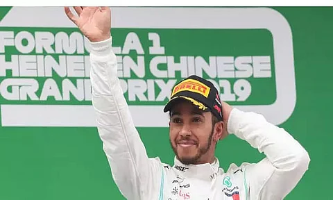 F1 great Mansell tips Hamilton to break Schumacher's record