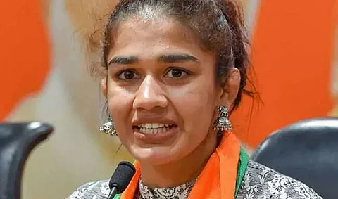 Babita Phogat, Kavita Devi appointed sports deputy directors