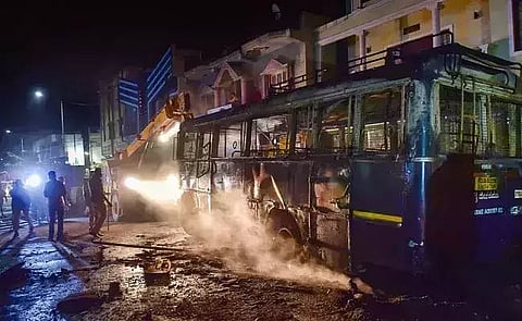 Muslims form human chain to save temple amid Bengaluru violence