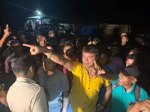 Meghalaya Police 'beat' up Assam youths brutally at Lumpi