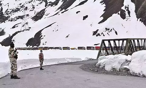 China deploys high altitude artillery guns in Tibet areas