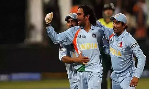 Dhoni & I used to sit on floor and eat in hotel room, Robin Uthappa recalls