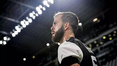 Miralem Pjanic tests COVID positive