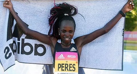 Peres Jepchirchir smashes women-only half marathon record