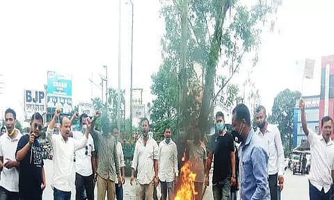 Chutia Students' Union burn effigies, demand ST status - 9 Sept, 2020