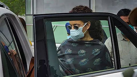 KanganaRanaut heads to Manali, leaves Mumbai 'with a heavy heart'