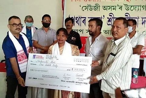 Financial assistance of Rs 1 lakh offered to 'Pothar Konya' Nabanita Das