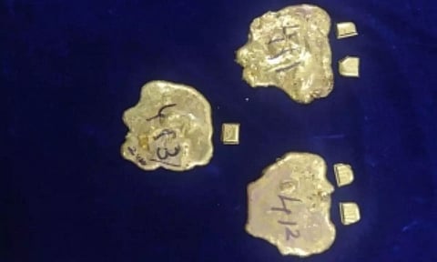 Three smuggling gold in rectums nabbed