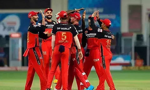 RCB look favourites for IPL title: Dilip Vengsarkar