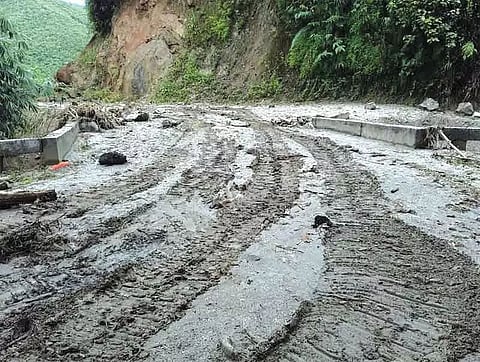 Complete East Kameng project; Arunachal Chief Secretary tells official